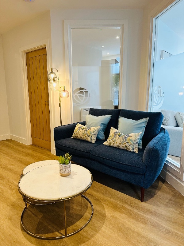 Coles-Whitchurch Coles-Whitchurch